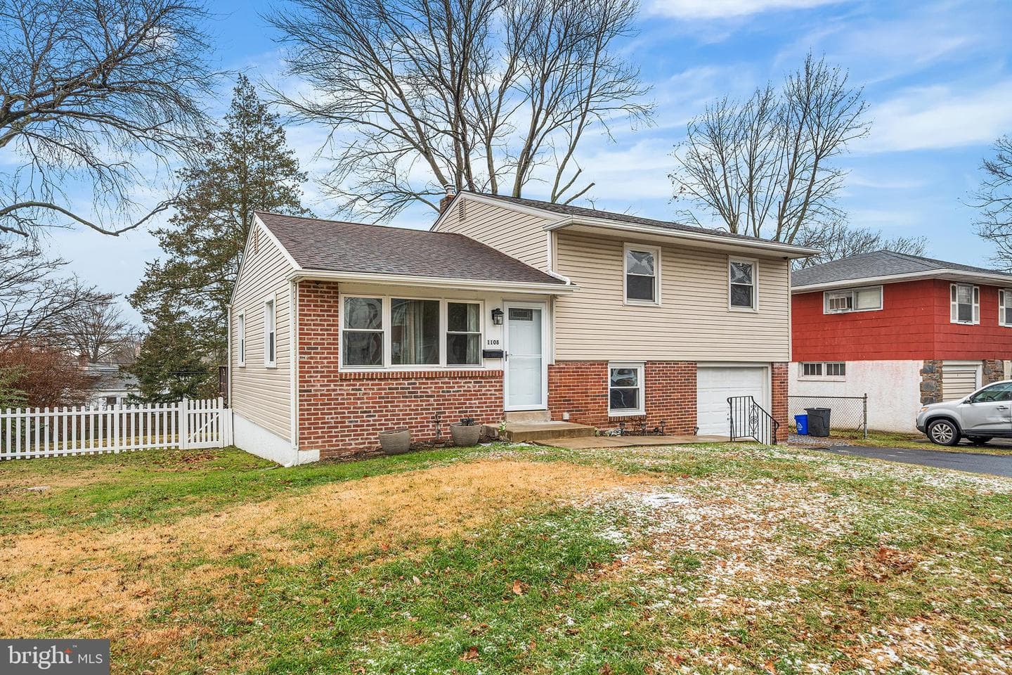 1108 Providence Road photo 3