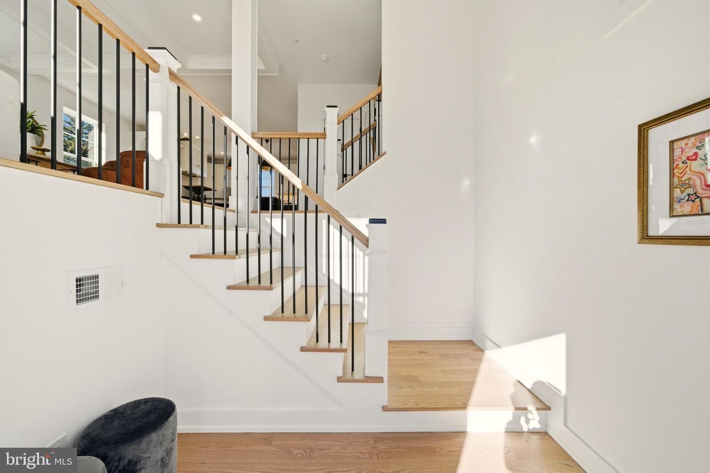 204 3rd Avenue photo 3