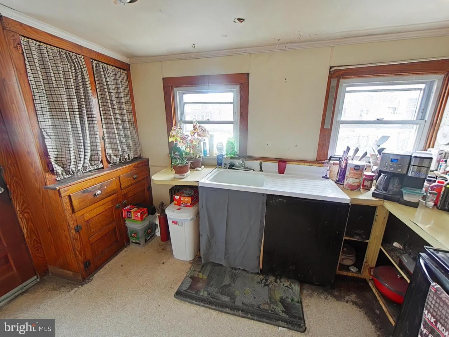 1616 Ward Street photo 7