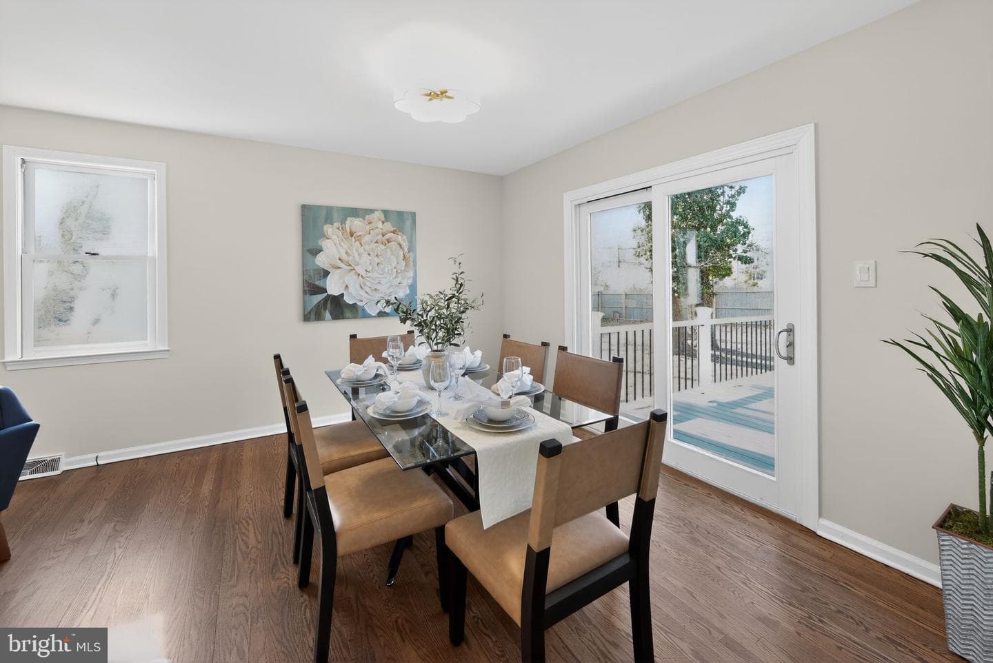 76 E Rose Tree Road photo 16