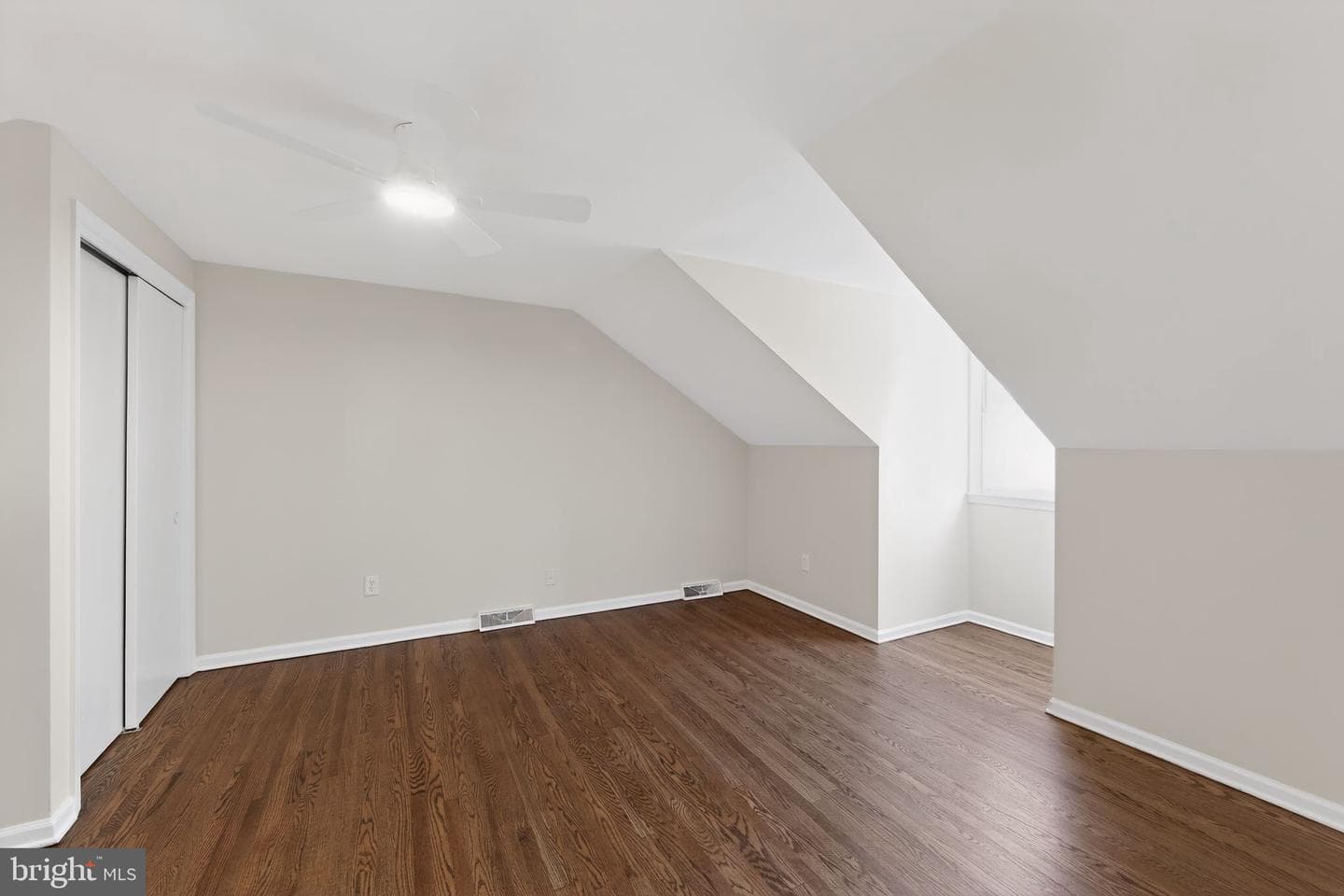76 E Rose Tree Road photo 30