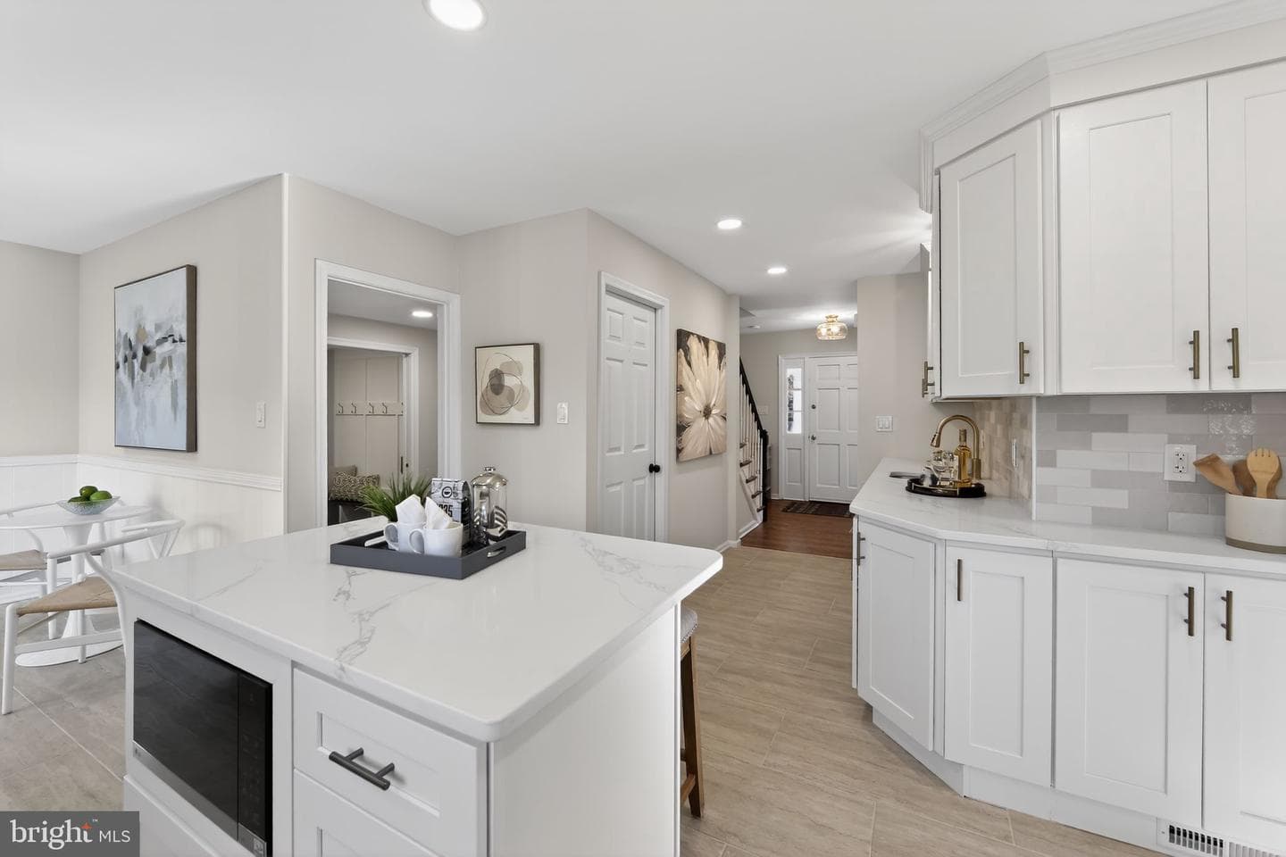 76 E Rose Tree Road photo 5