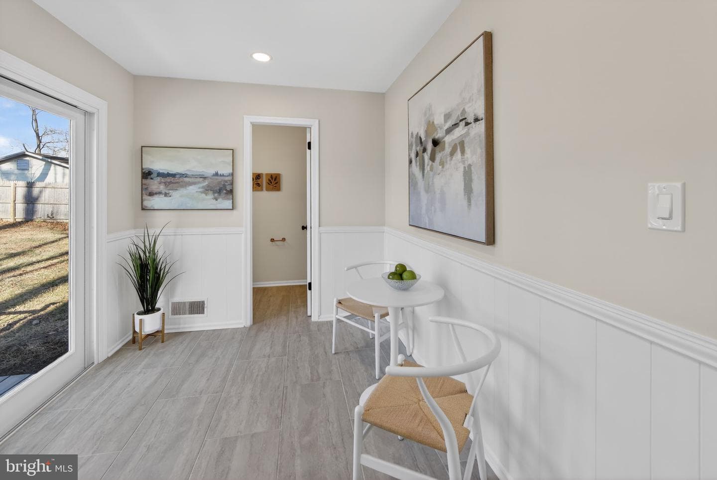 76 E Rose Tree Road photo 9