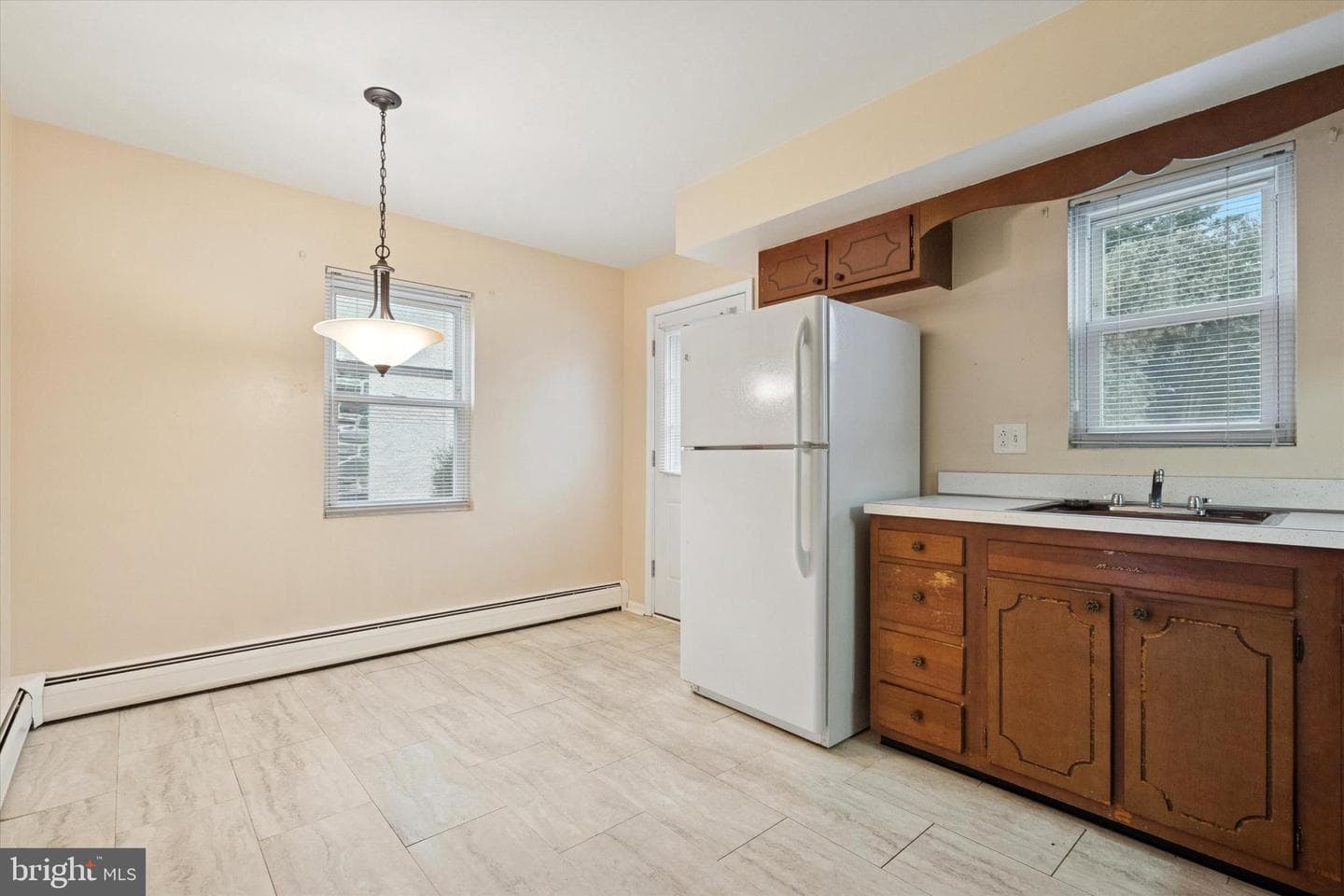 230 S Carol Boulevard #b000 photo 8