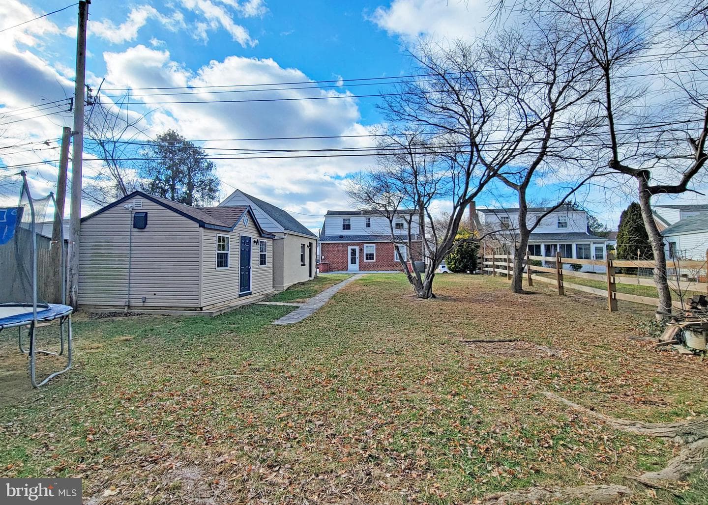 409 Perry Street Street photo 10
