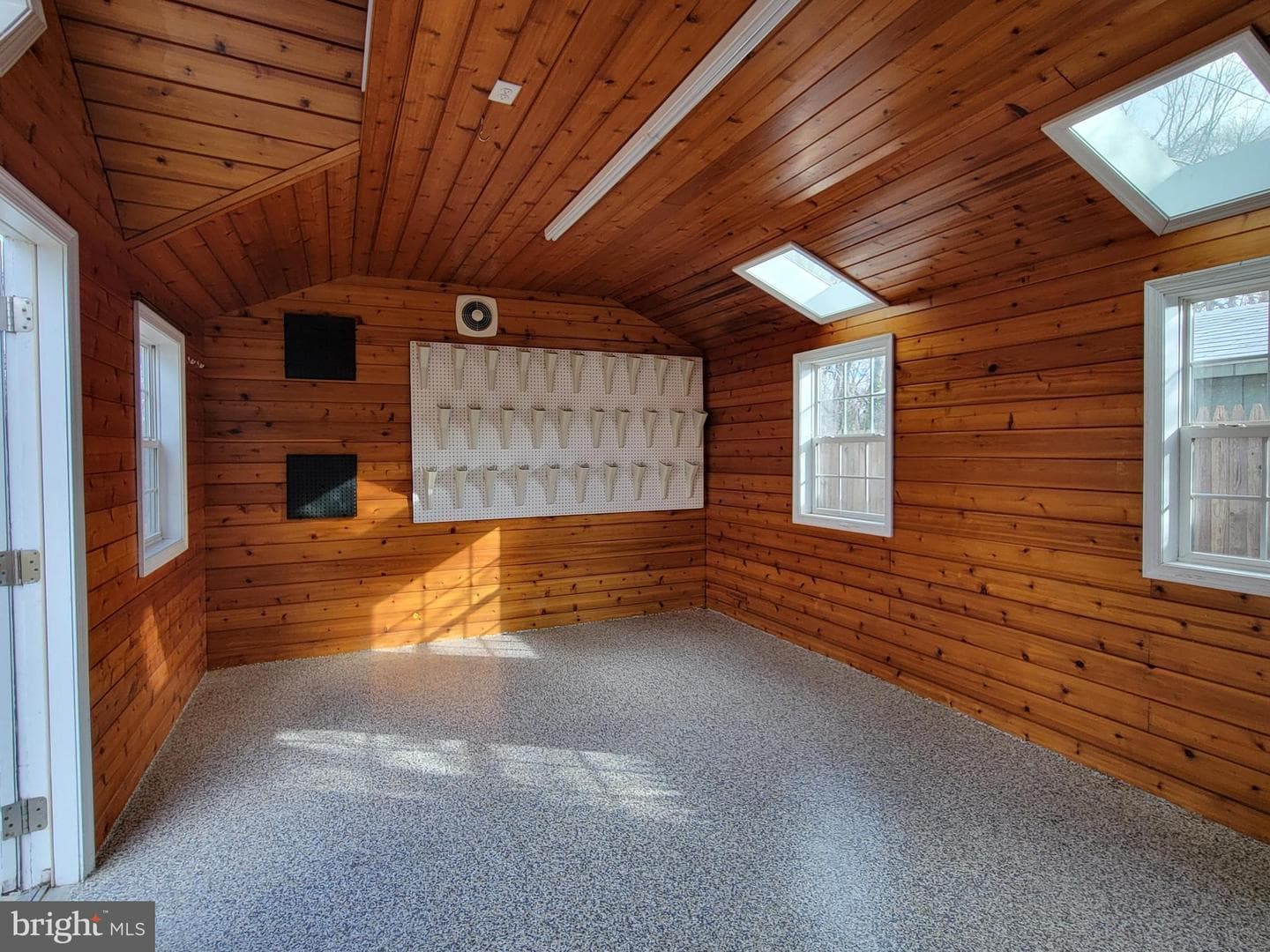 409 Perry Street Street photo 14