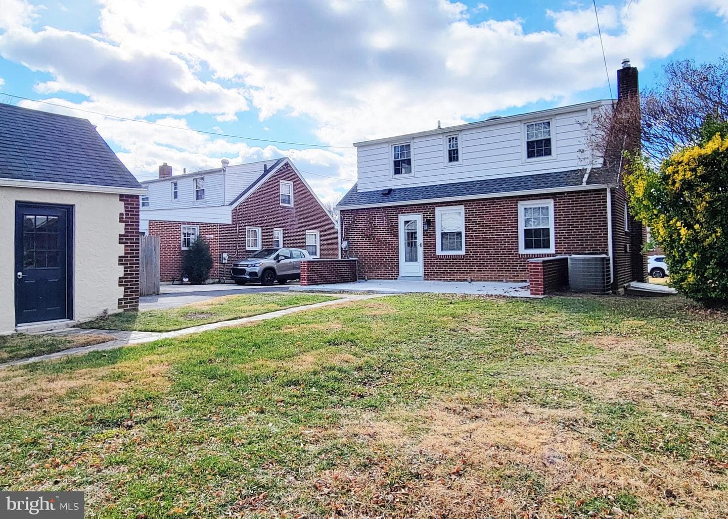409 Perry Street Street photo 24
