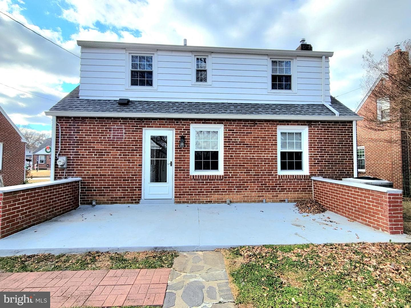 409 Perry Street Street photo 26