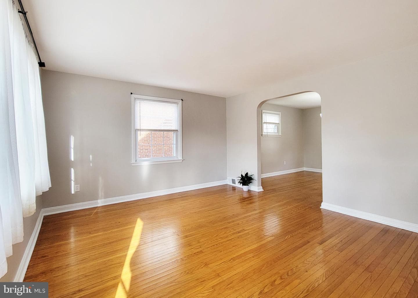 409 Perry Street Street photo 29