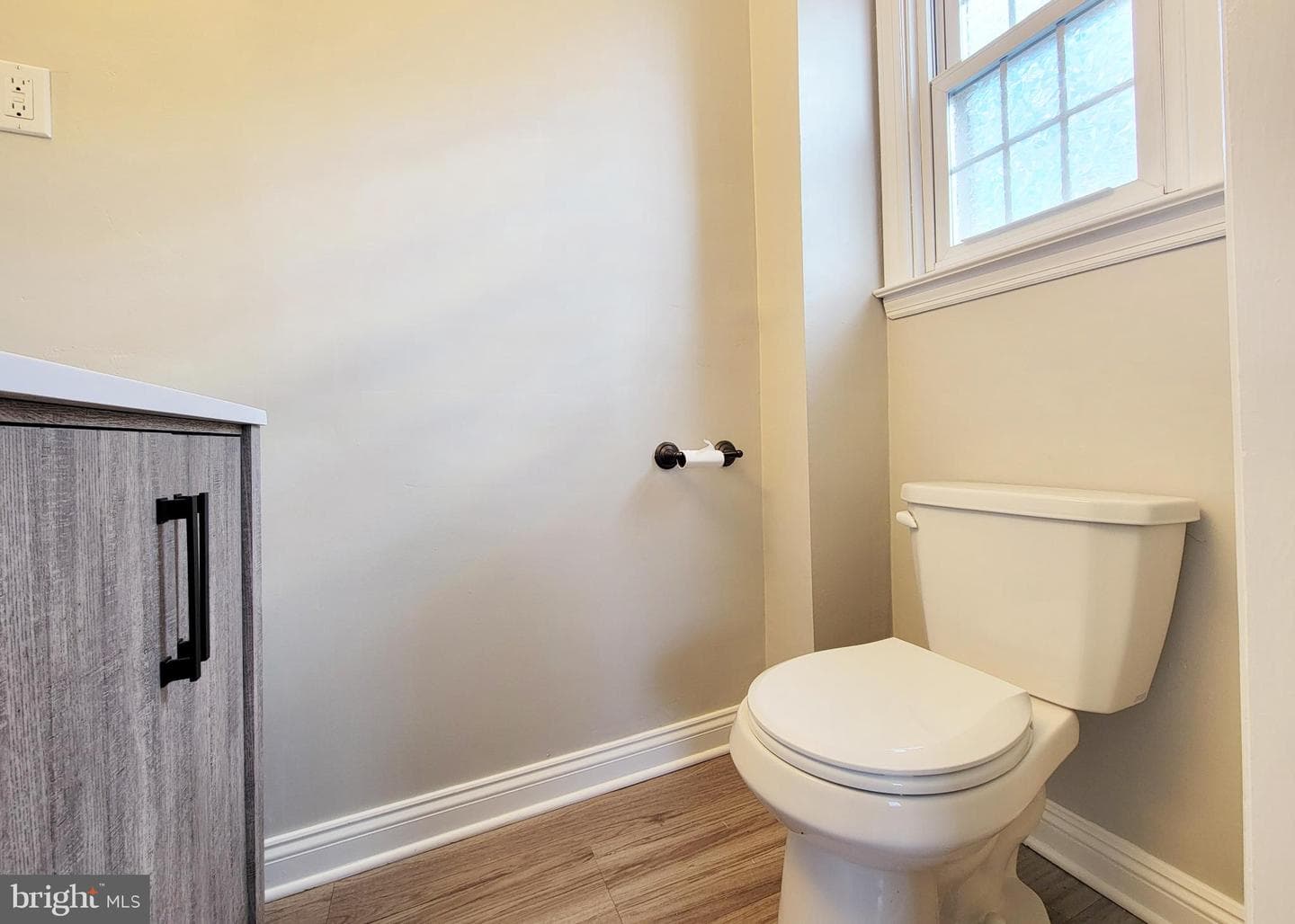 409 Perry Street Street photo 35