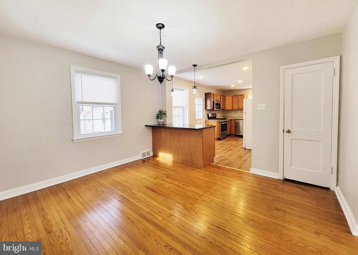 409 Perry Street Street photo 38
