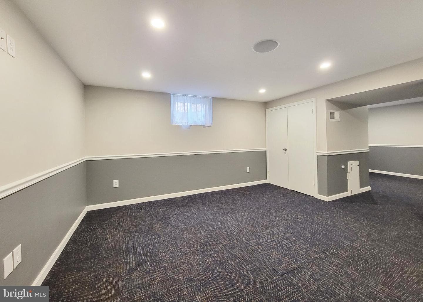 409 Perry Street Street photo 47