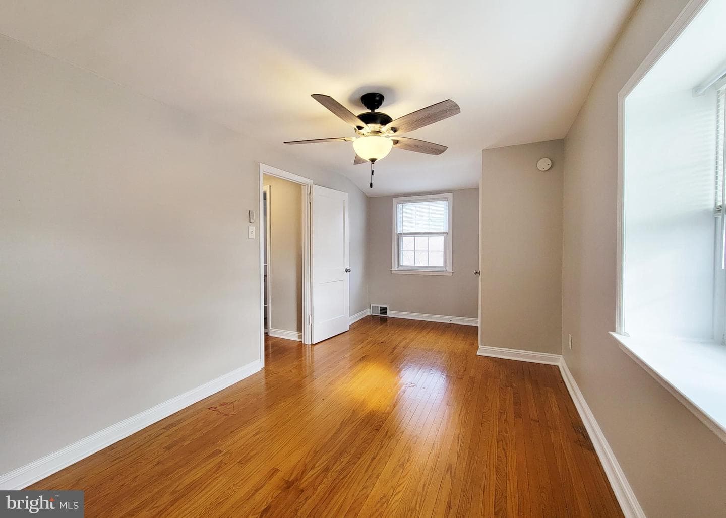 409 Perry Street Street photo 59