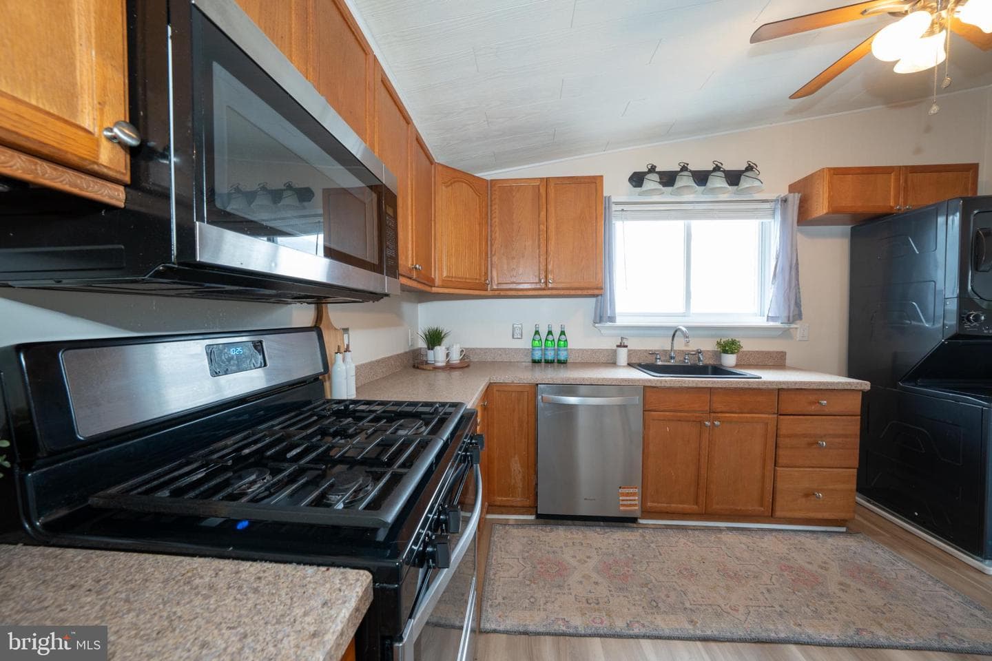 3999 Riviera Road photo 10