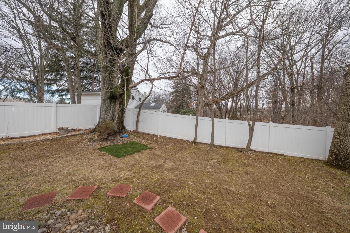 3999 Riviera Road photo 21