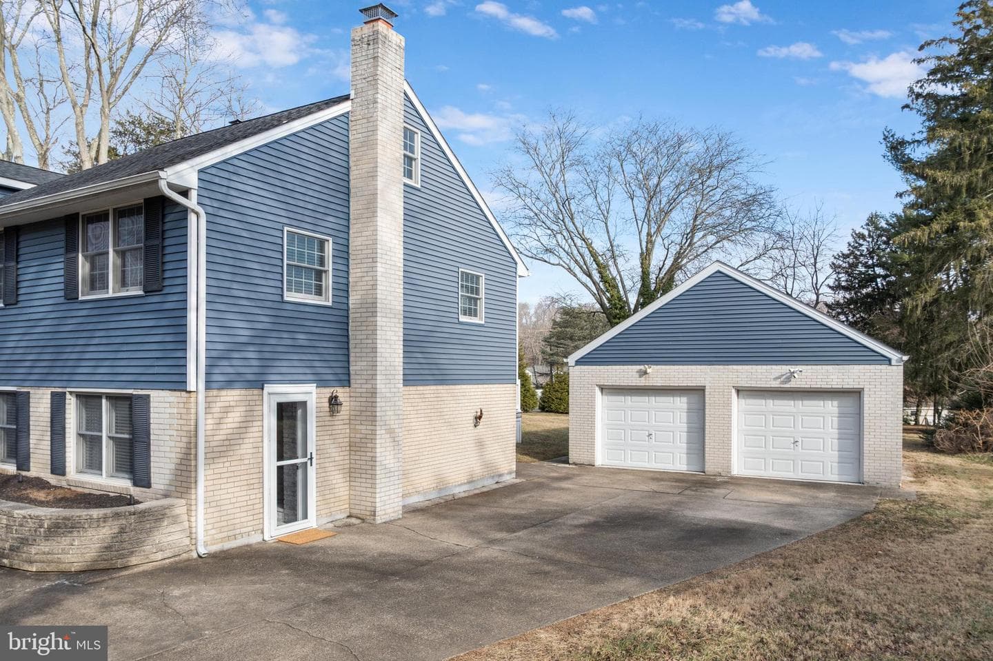 306 Bickmore Drive photo 39