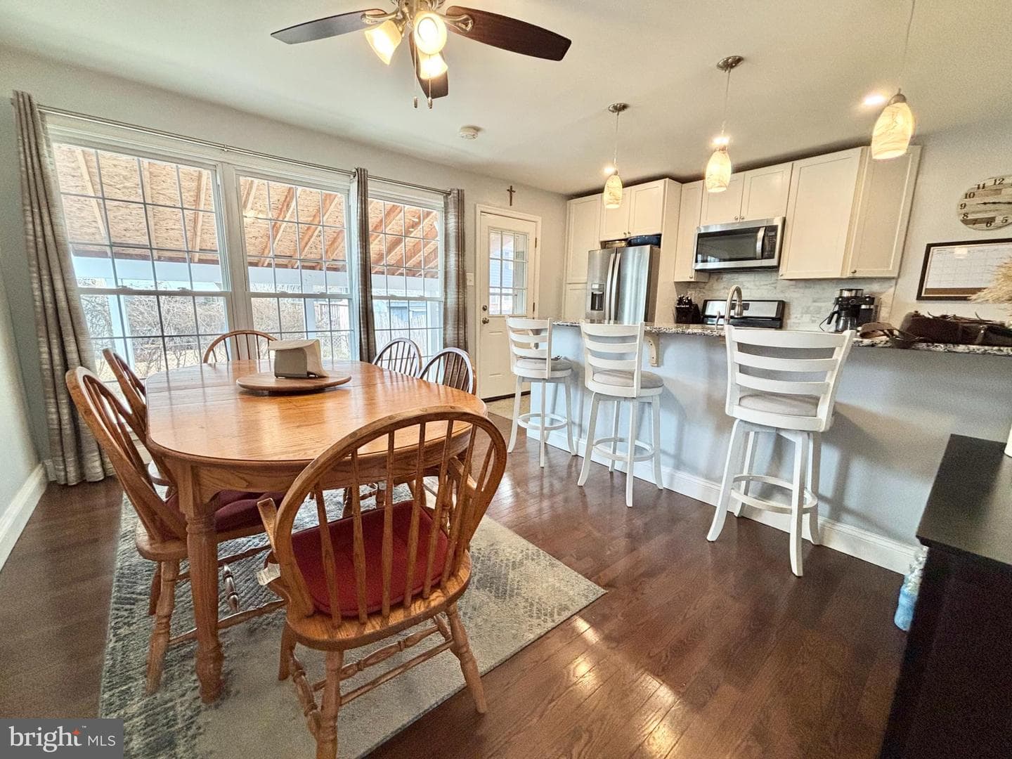 829 Hood Road photo 4