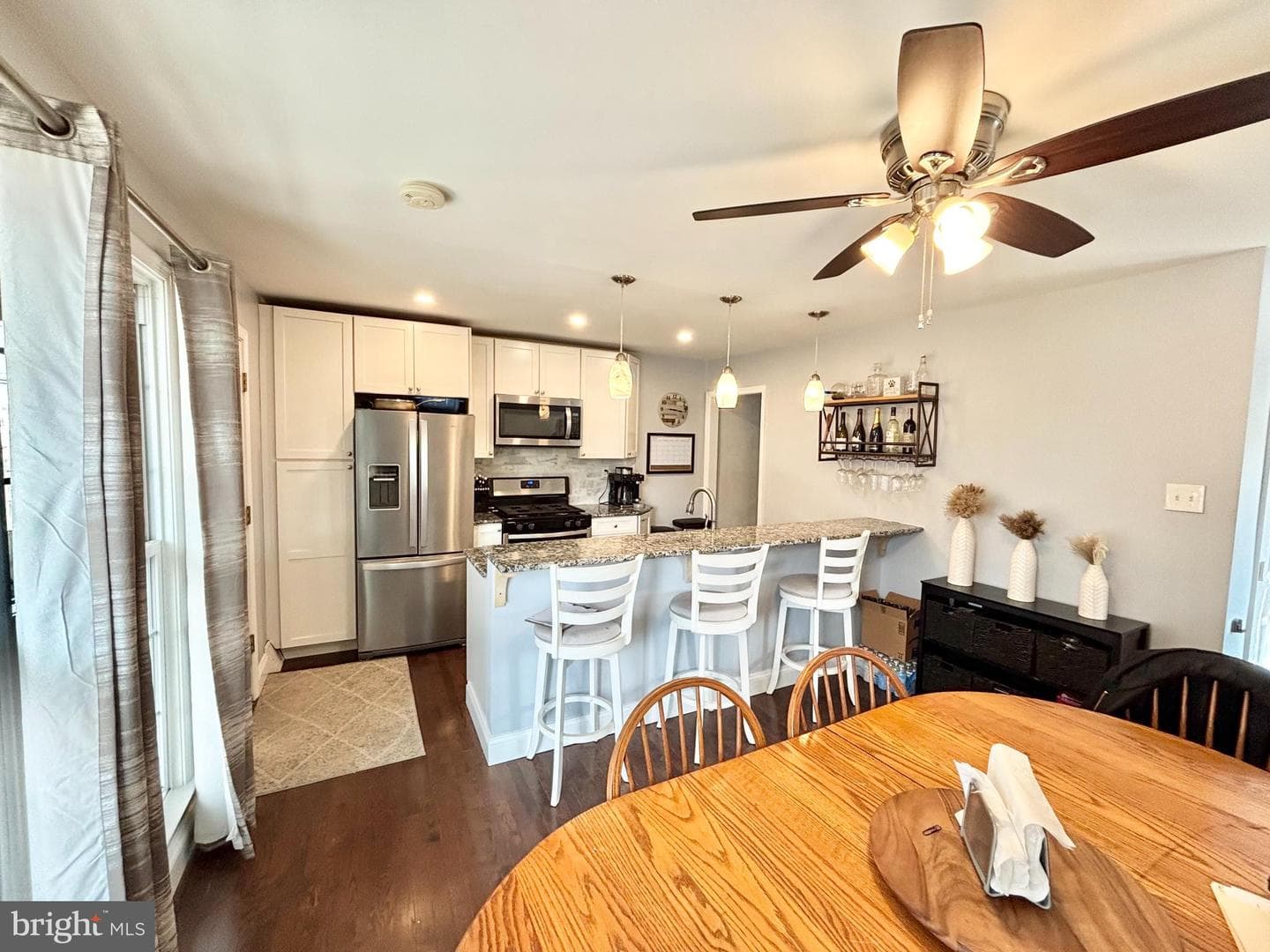 829 Hood Road photo 8