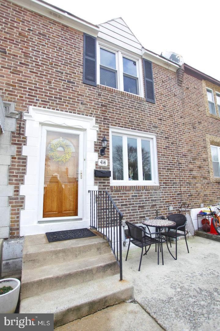 414 Rively Avenue photo 3