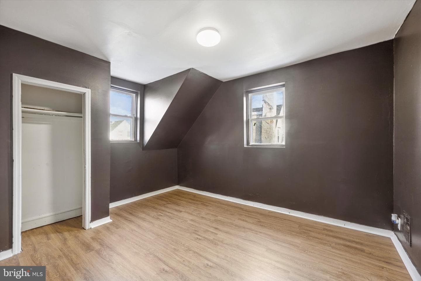 1211 Thomas Street photo 12