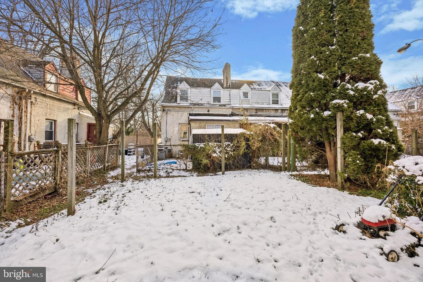 1211 Thomas Street photo 14