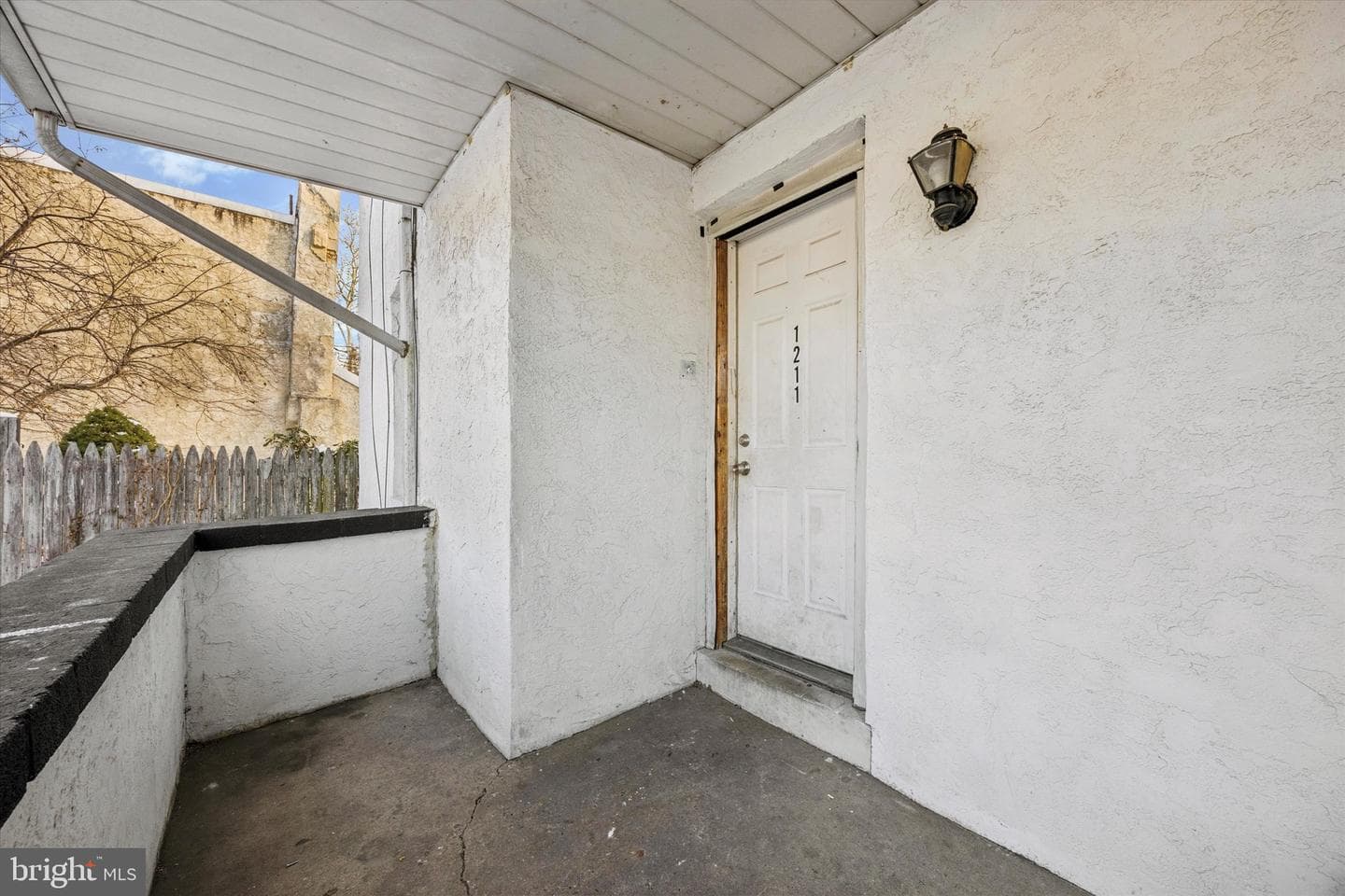 1211 Thomas Street photo 2