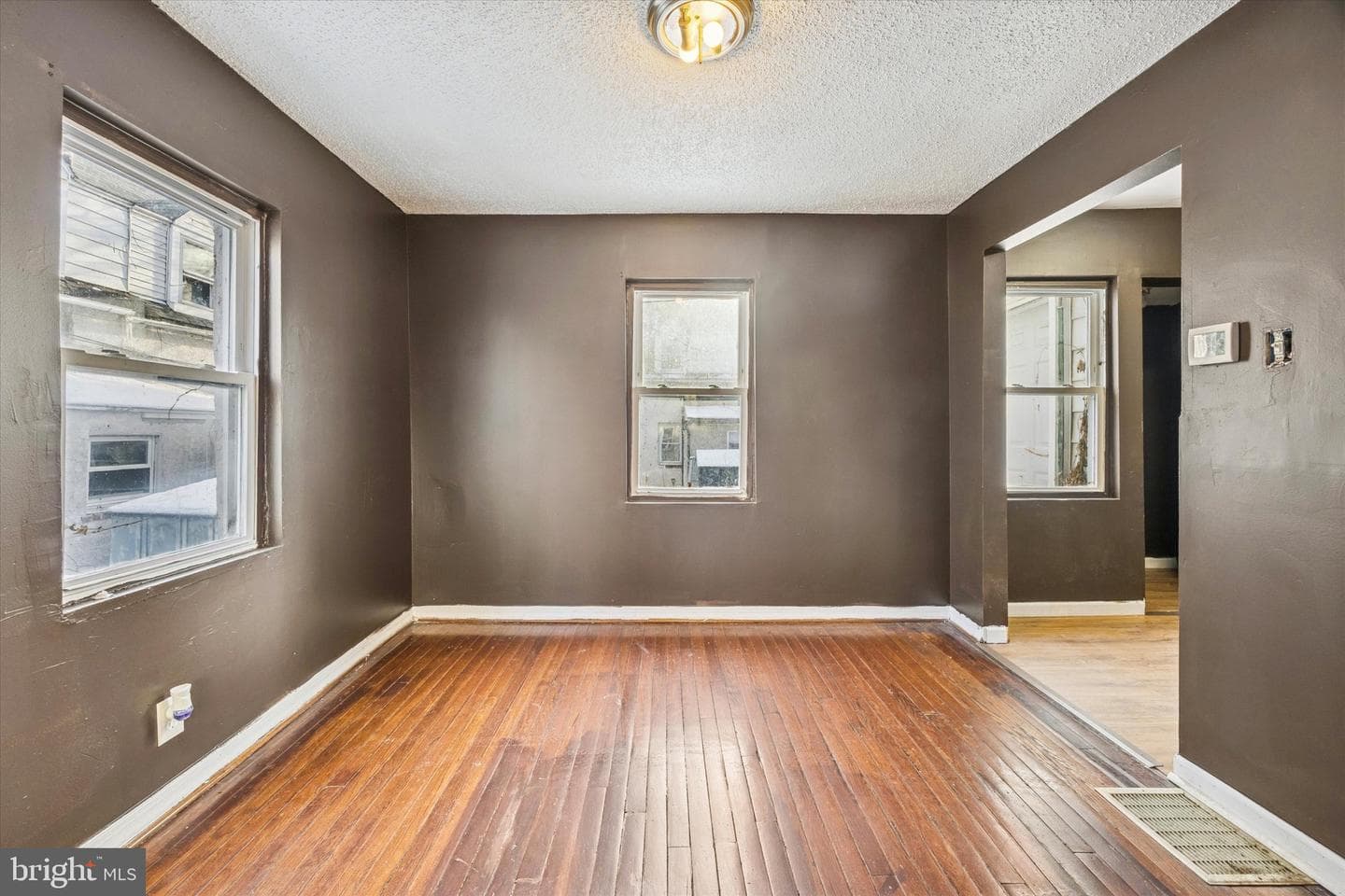 1211 Thomas Street photo 6