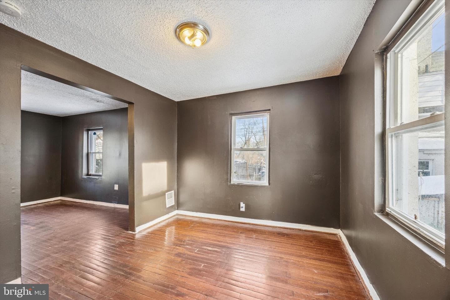 1211 Thomas Street photo 7
