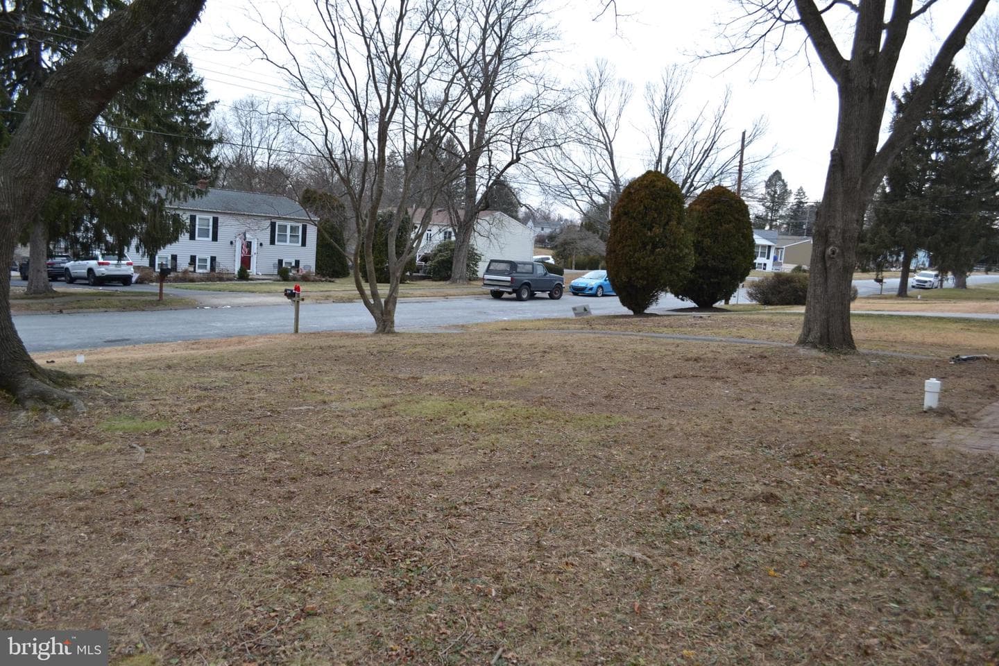 1625 Hillcrest Lane photo 16