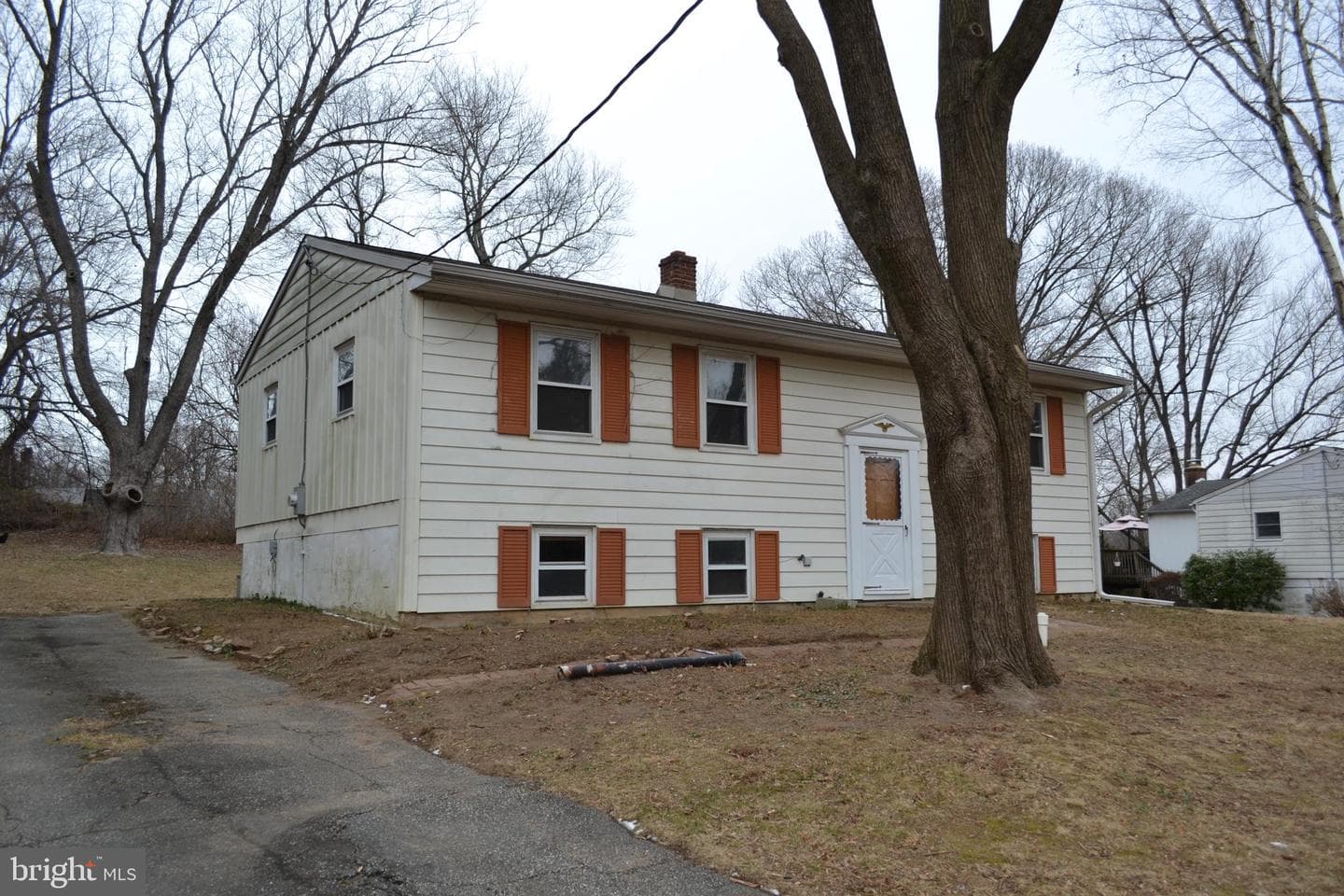 1625 Hillcrest Lane photo 4