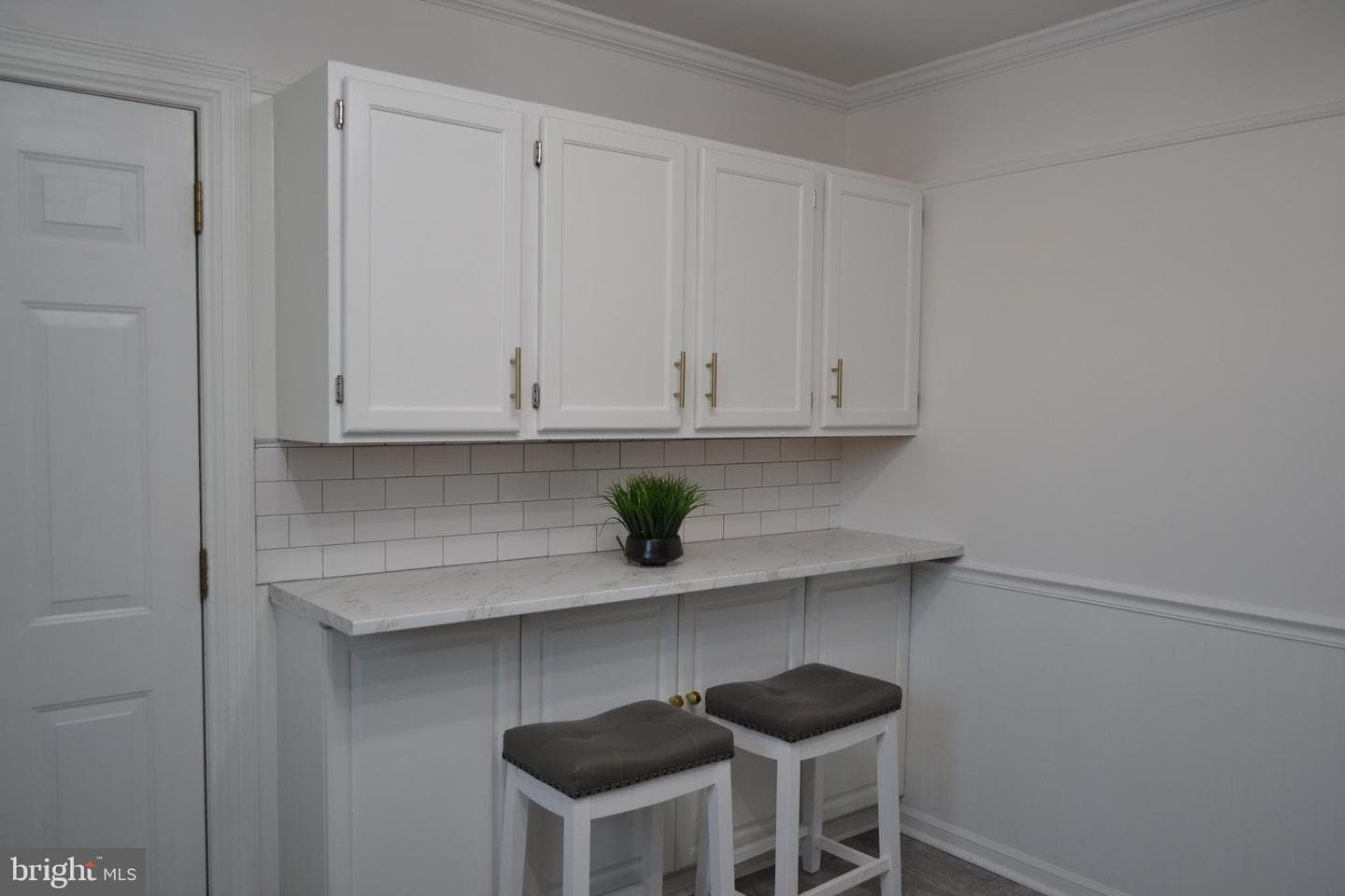 49 Kirk Lane photo 23