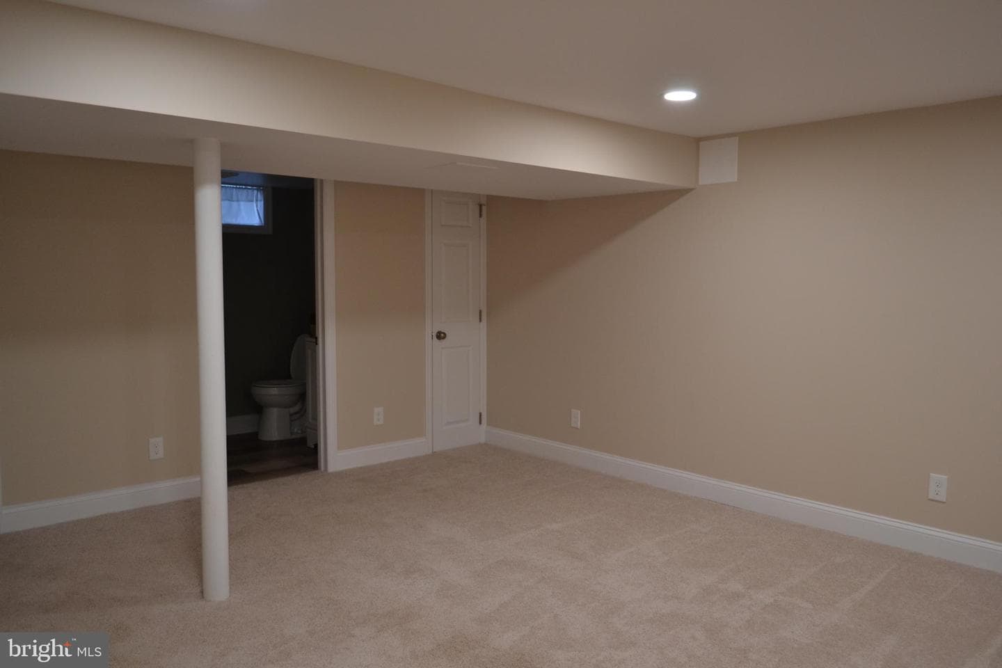 49 Kirk Lane photo 27