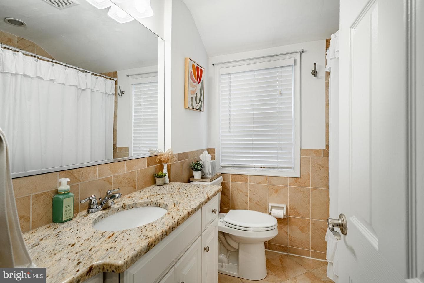 1808 Hawthorne Avenue photo 32