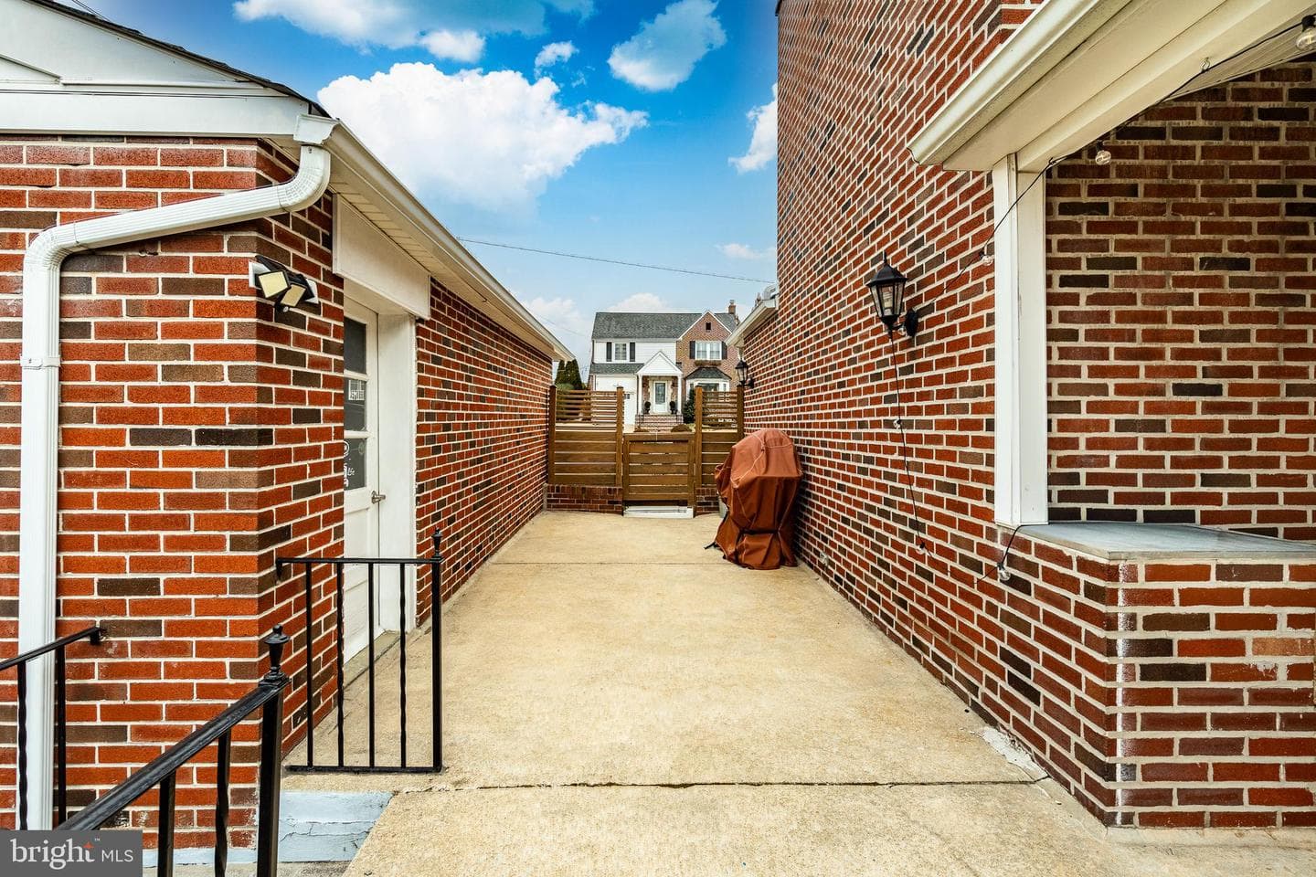 1808 Hawthorne Avenue photo 45