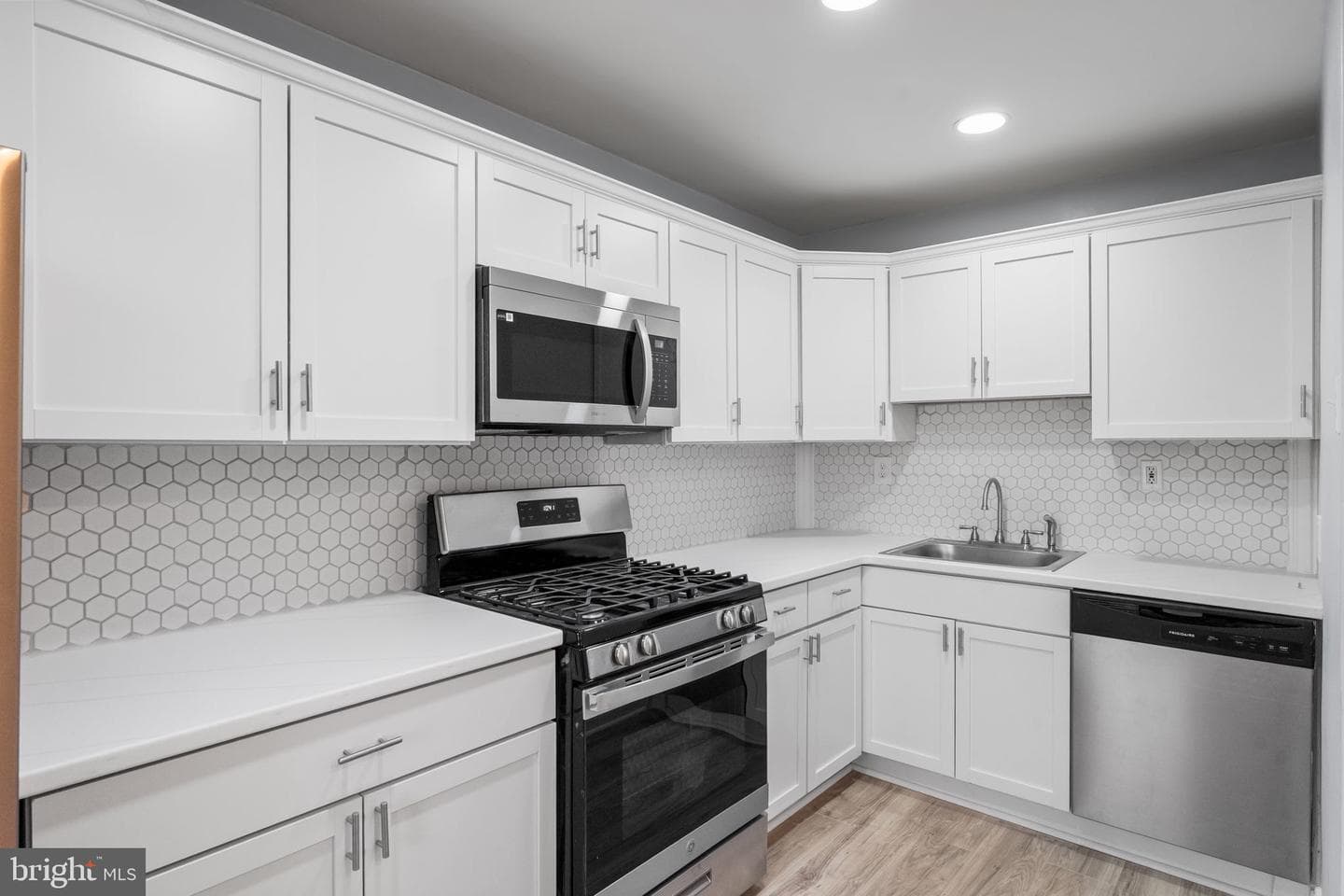 17 Folcroft Avenue photo 10
