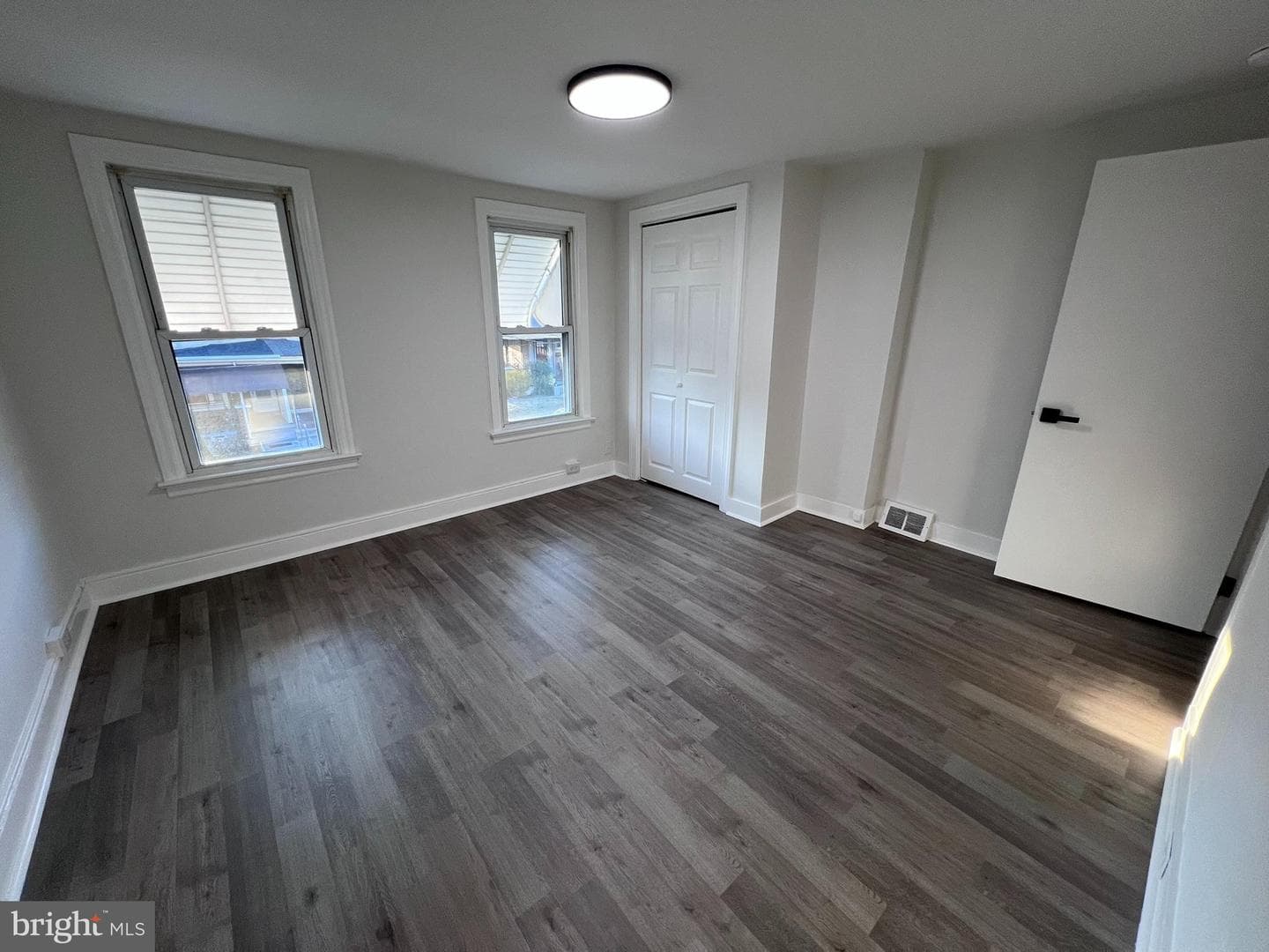 925 Central Avenue photo 16