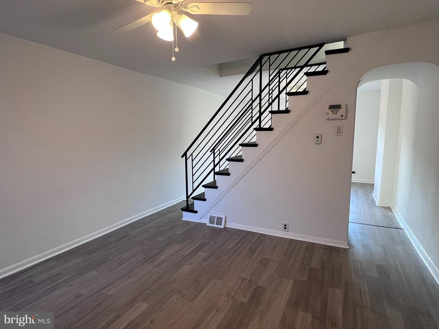 925 Central Avenue photo 5