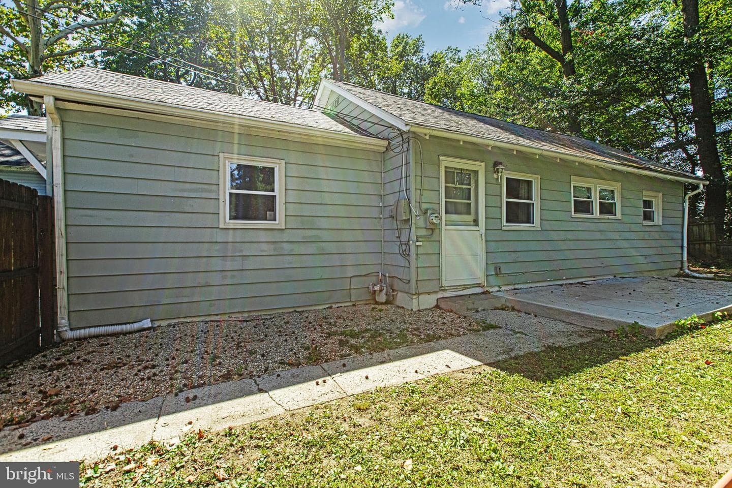 363 Hutchinson Terrace photo 18