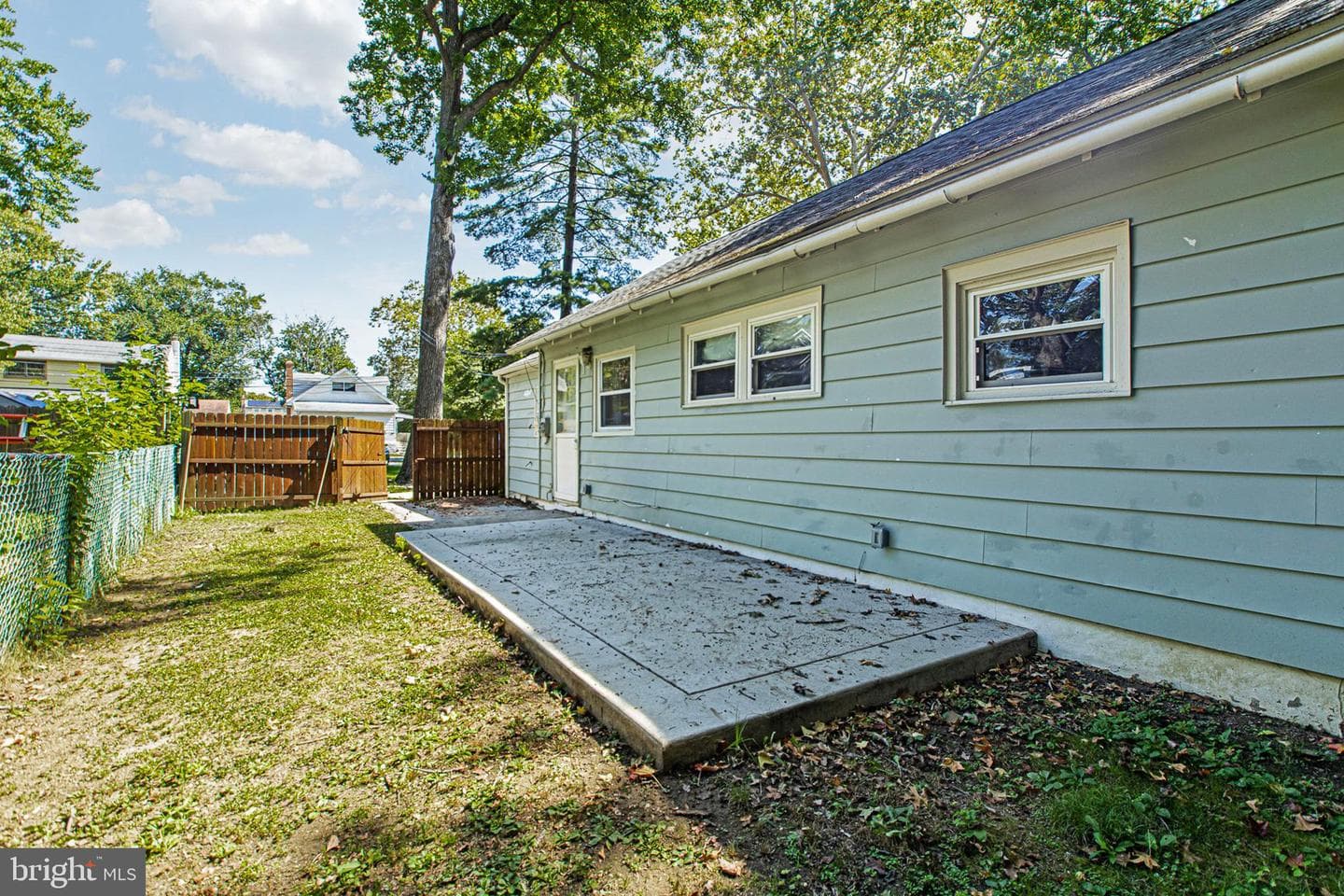 363 Hutchinson Terrace photo 20