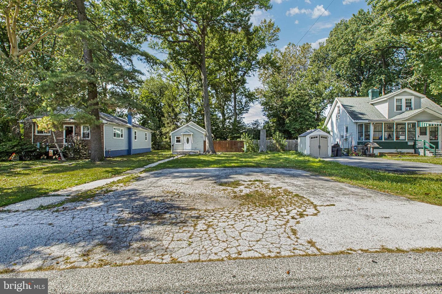 363 Hutchinson Terrace photo 3