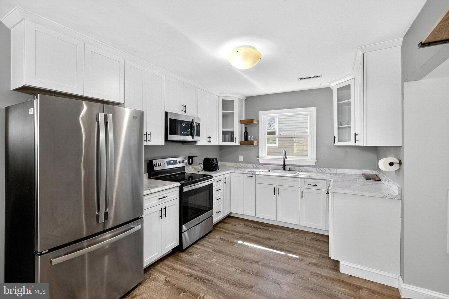 363 Hutchinson Terrace photo 7