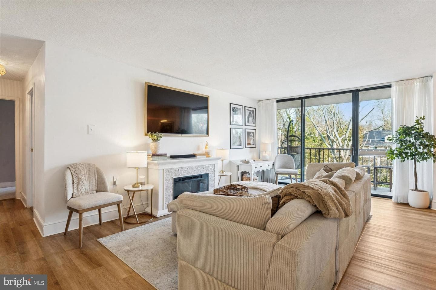 801 Yale Avenue #921 photo 2