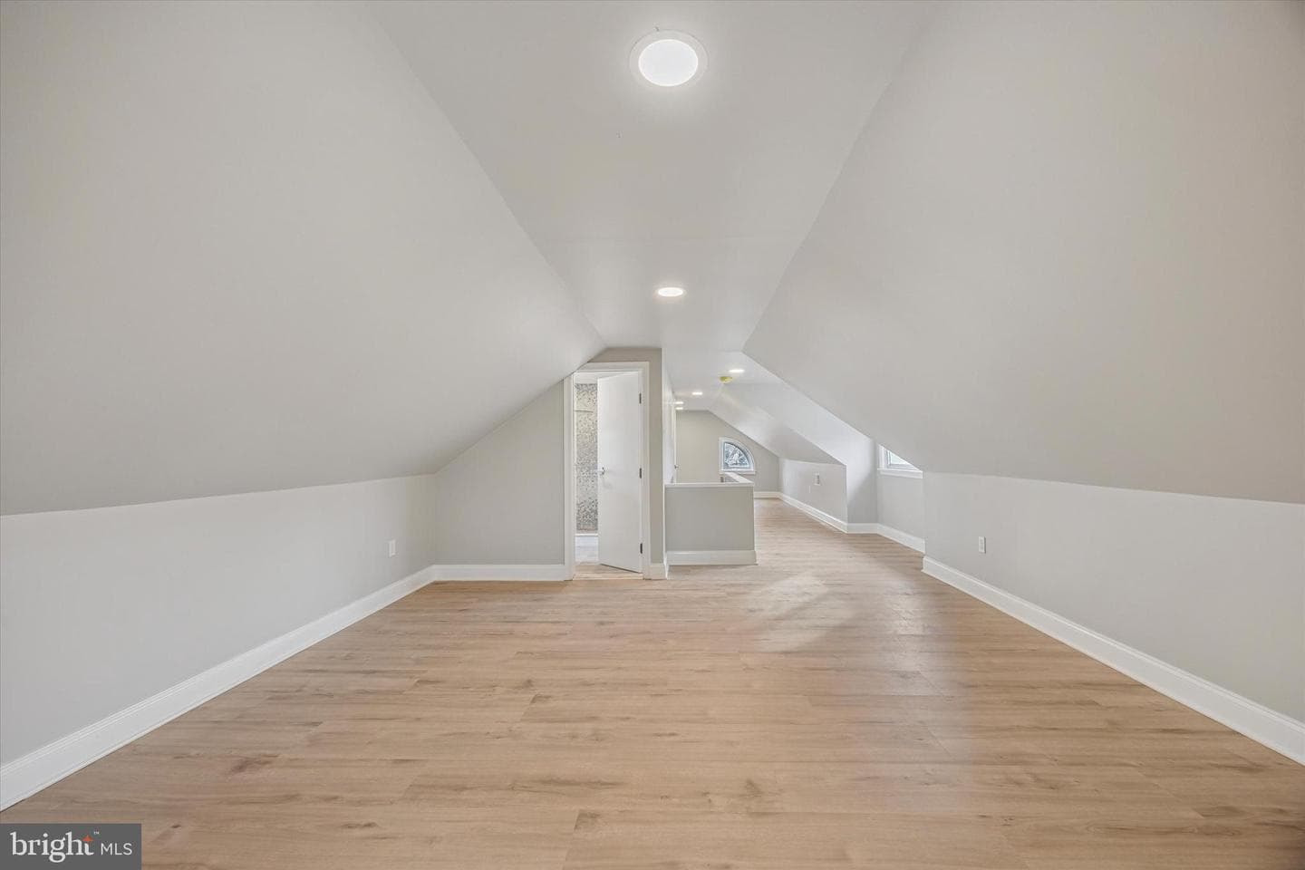 703 Lindale Avenue photo 29