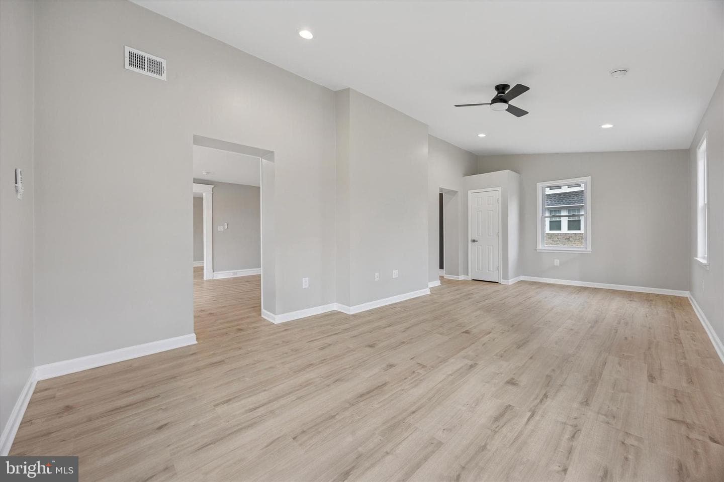 703 Lindale Avenue photo 7