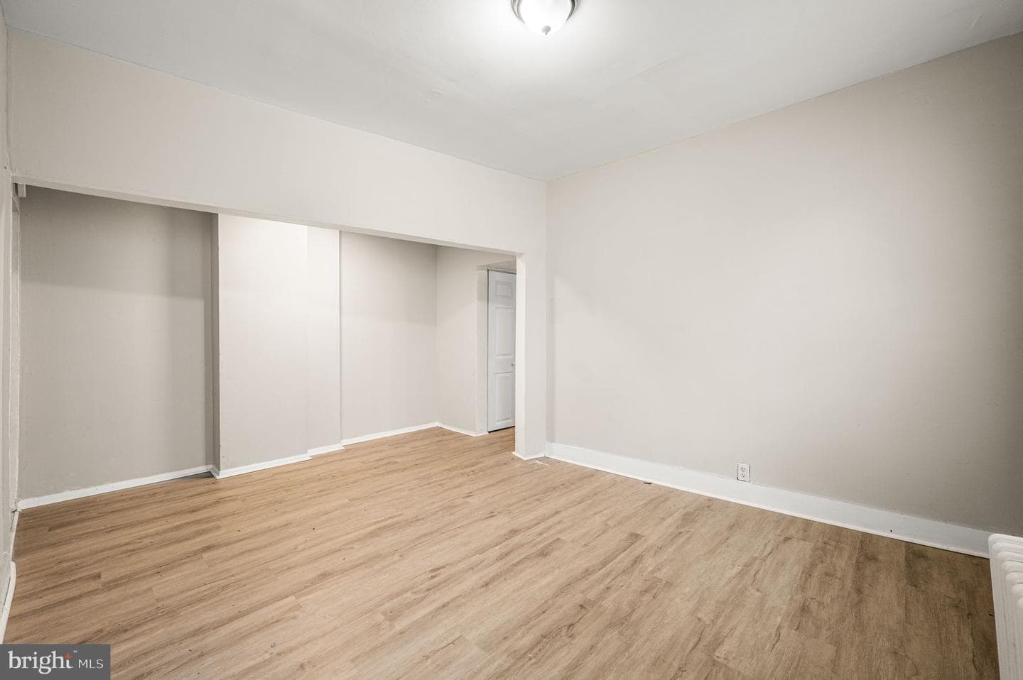 1917 W 4th Street photo 6