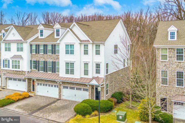309 Corvus Circle photo 1