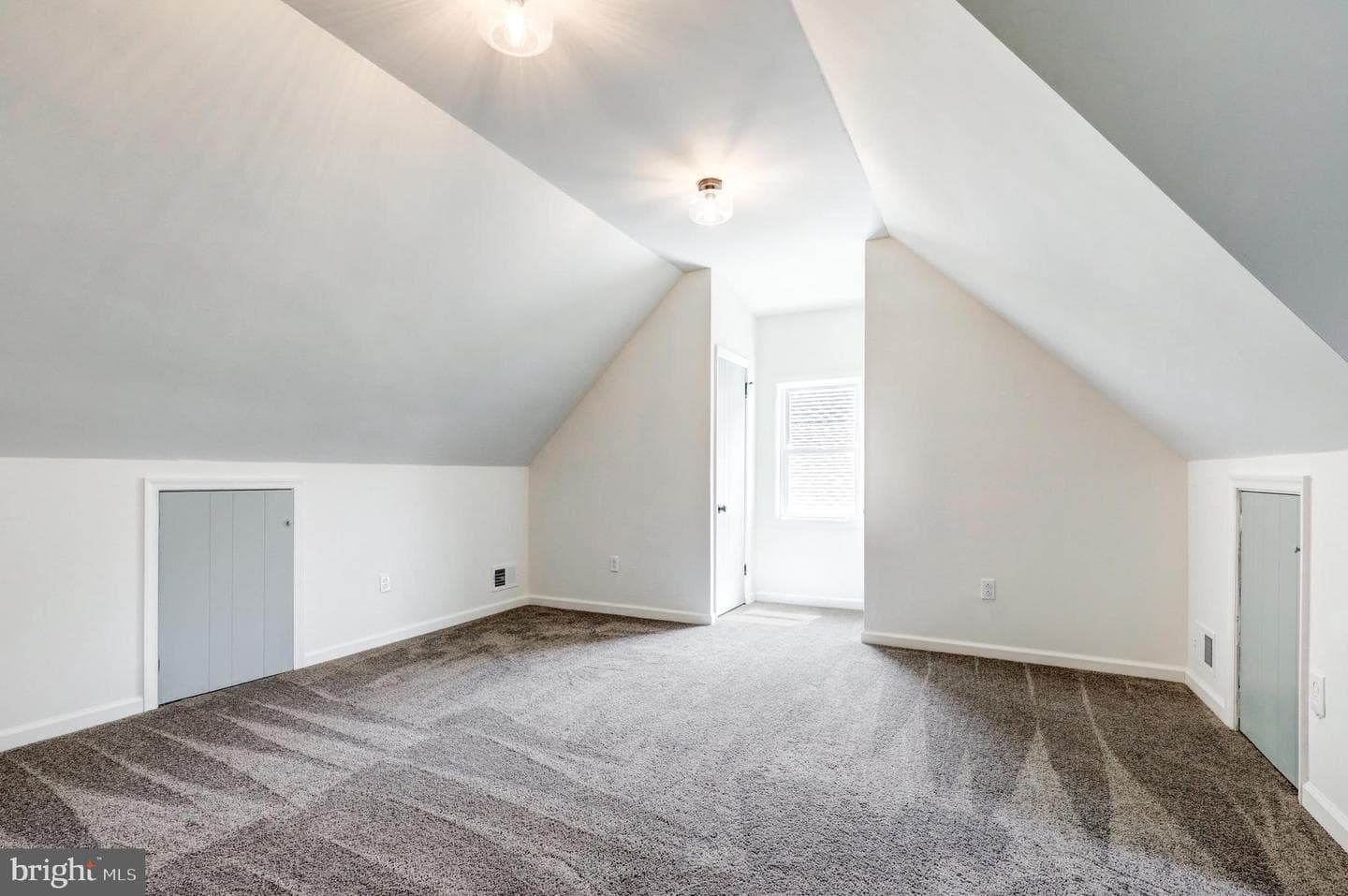 225 Lynbrooke Road photo 33