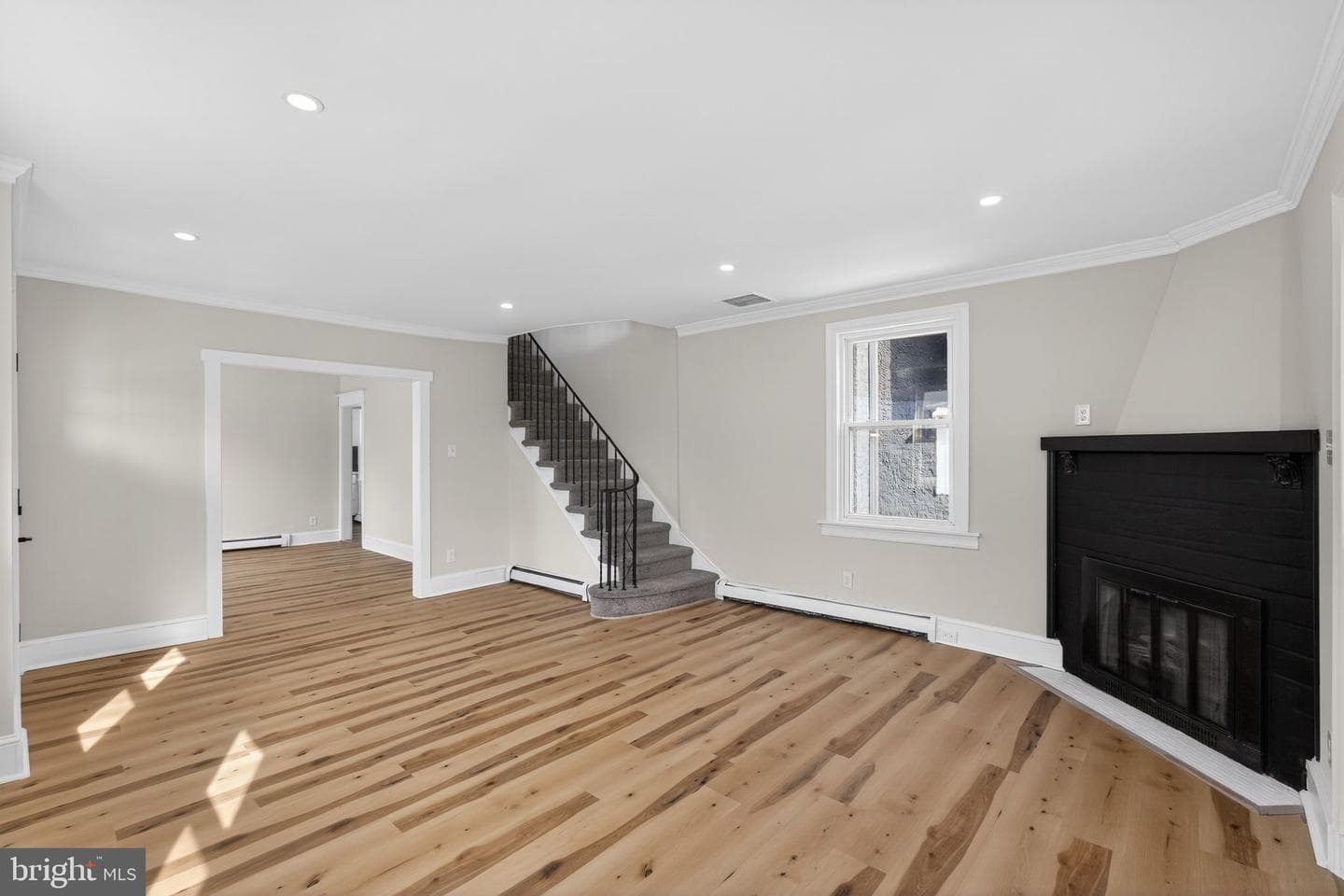 129 S Keystone Avenue photo 15