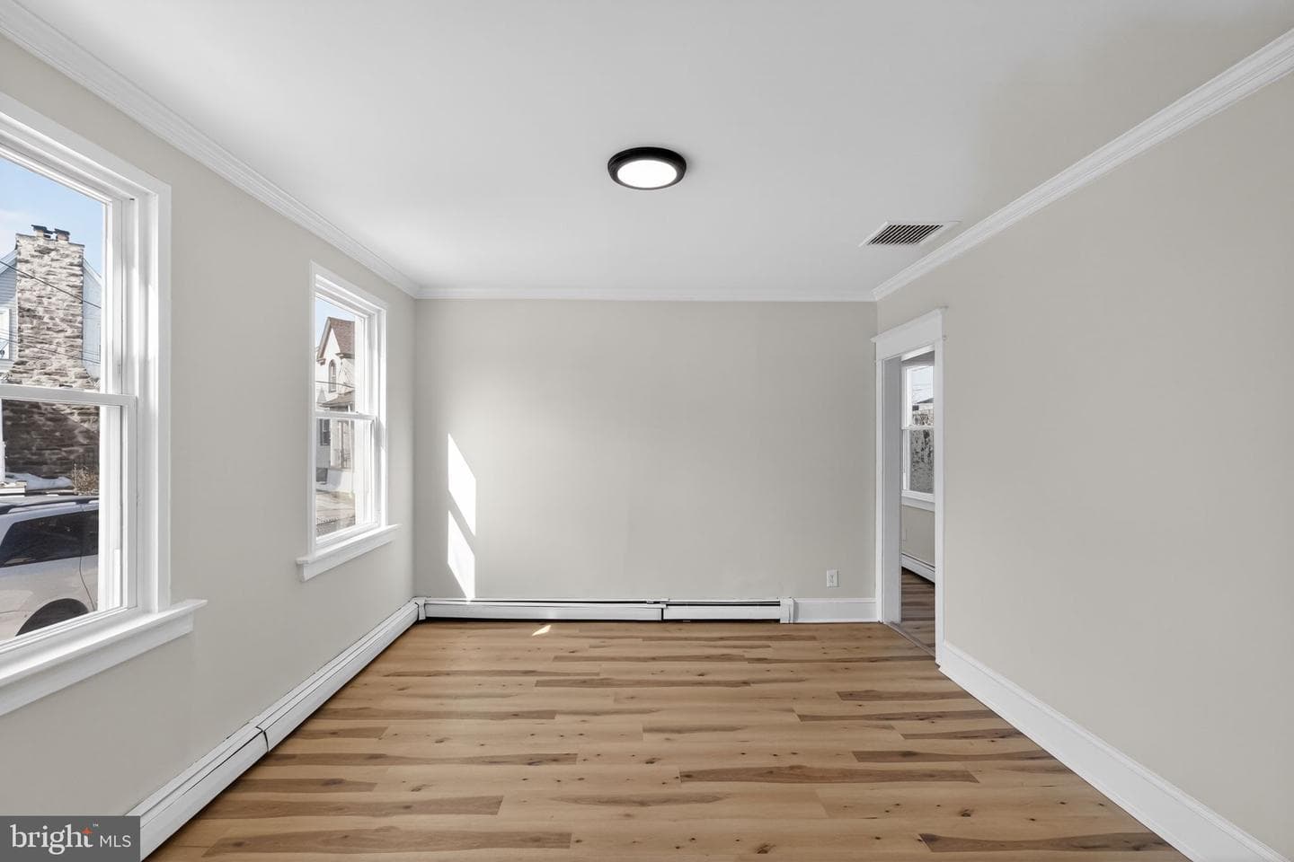 129 S Keystone Avenue photo 22