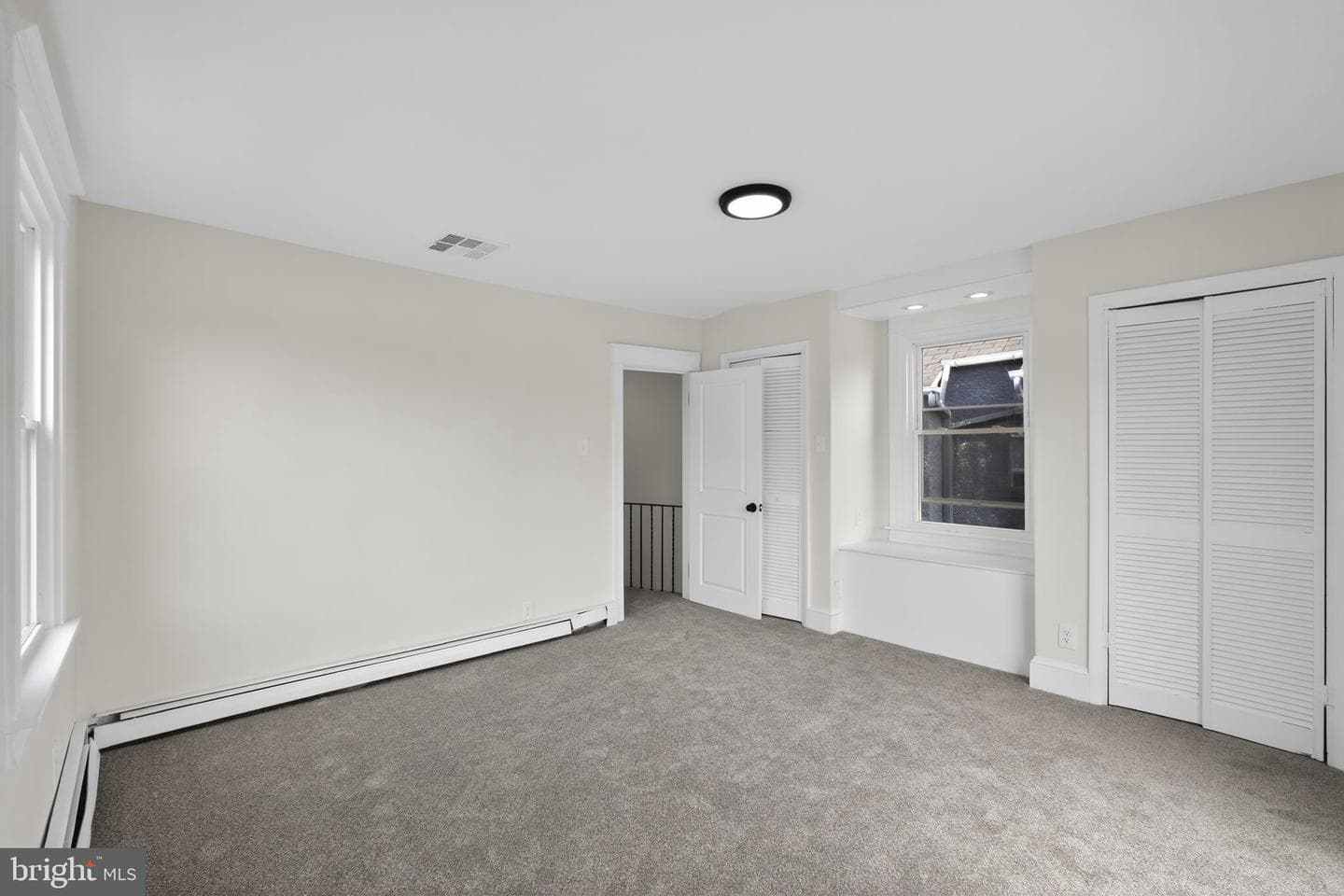 129 S Keystone Avenue photo 27